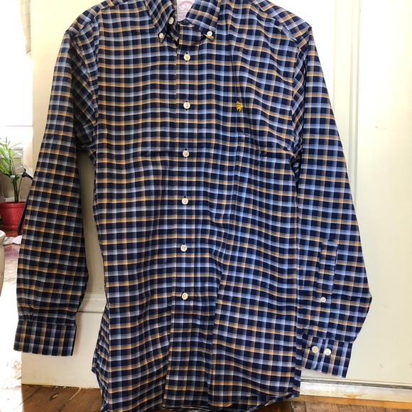 Brooks brothers long sleeve casual button down. - Picture 1 of 3